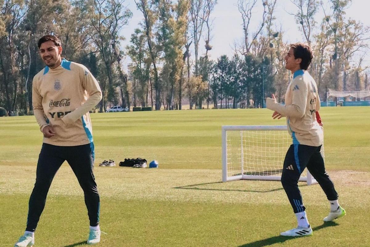Paredes entrena en el predio de la AFA a la espera de la firma con Boca
