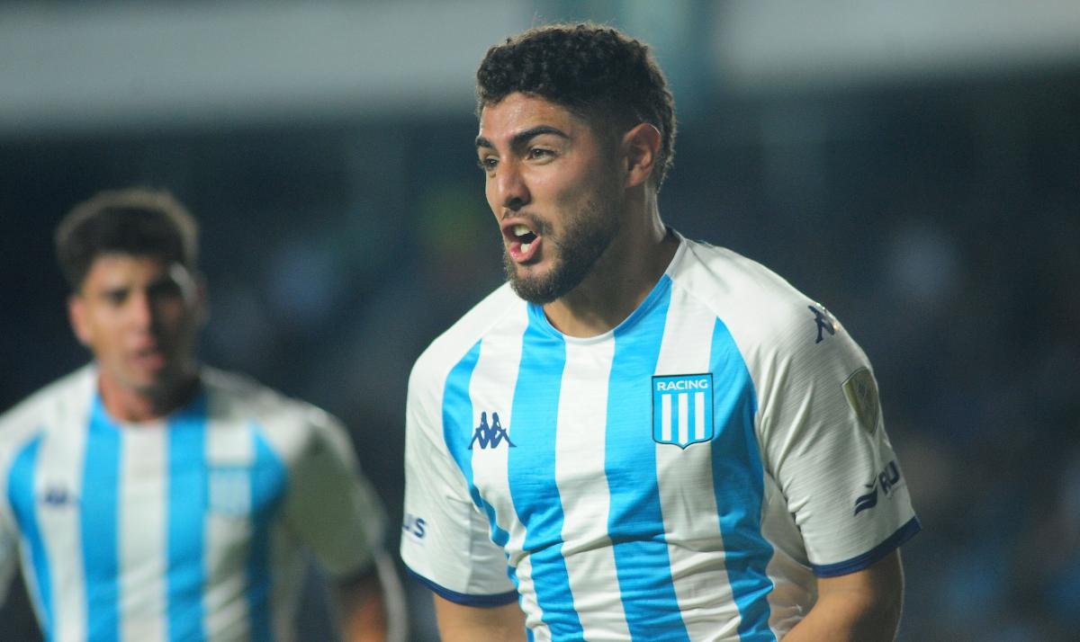 Racing le ganó un partido de locos a Aucas y quedó como líder del grupo A de la Copa Libertadores