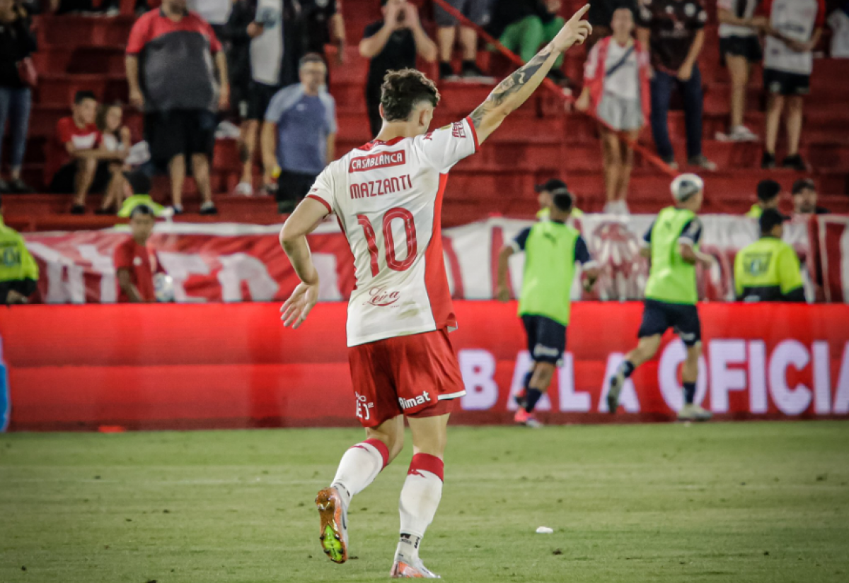 VIDEO | Huracán no se rinde, derrotó a Independiente y está primero