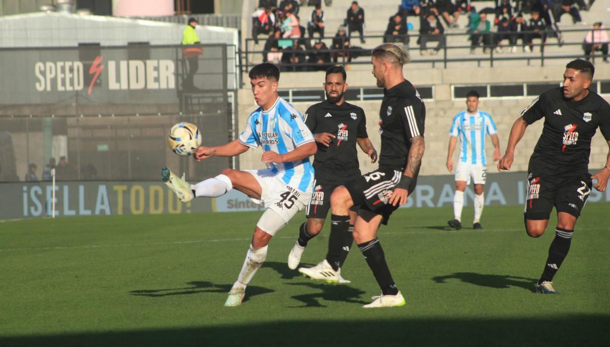 VIDEO | Riestra golpeó a Atlético Tucumán y quedó como escolta de River