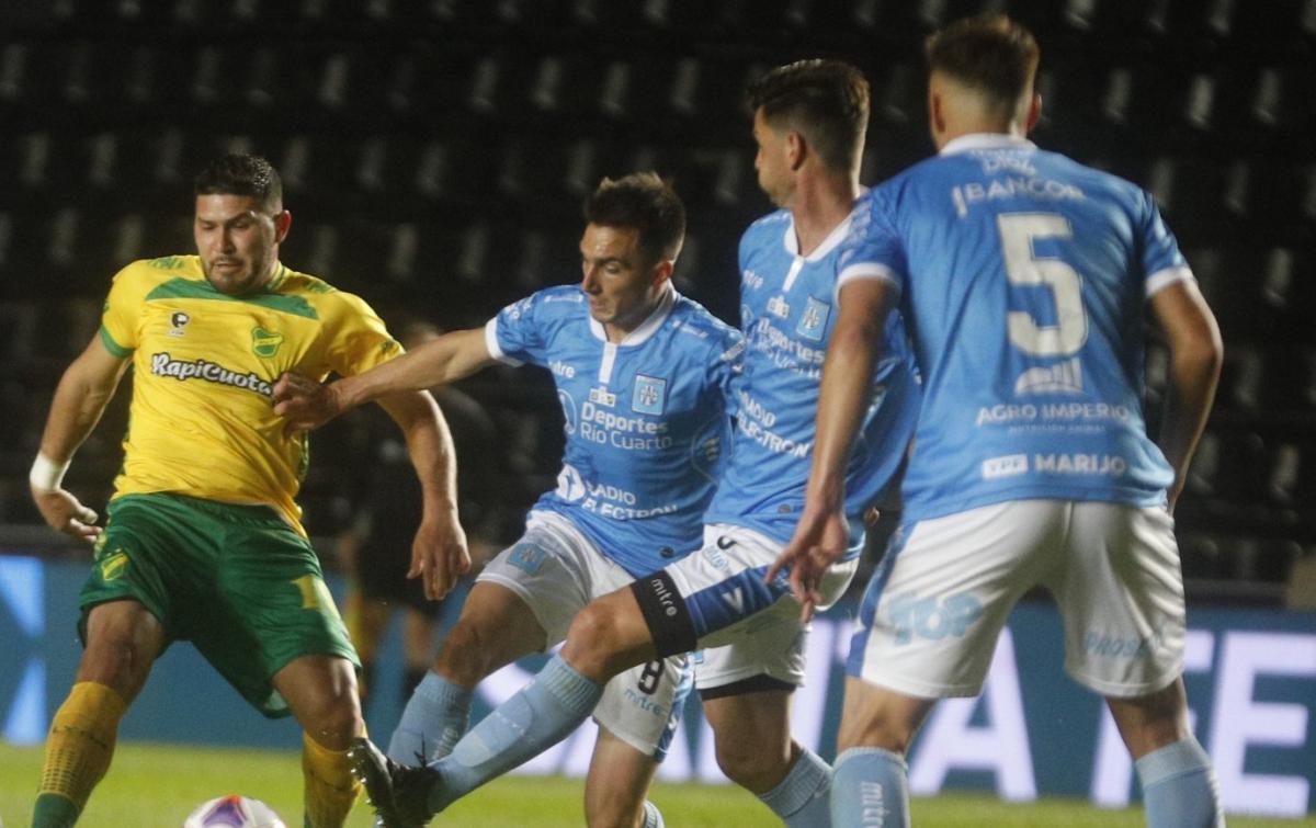 Defensa y Justicia no frena en ningún lado y ya está en cuartos de Copa Argentina
