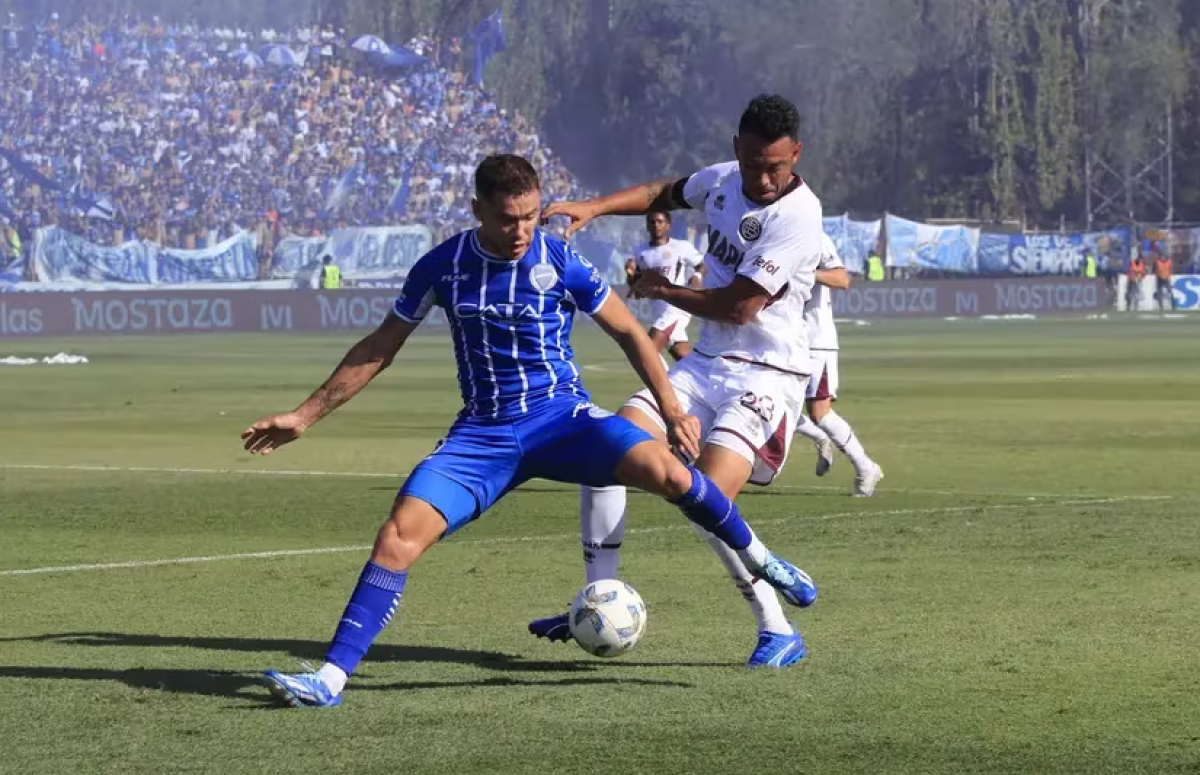 VIDEO | Godoy Cruz le ganó sobre el final a un Lanús que se hunde cada vez más