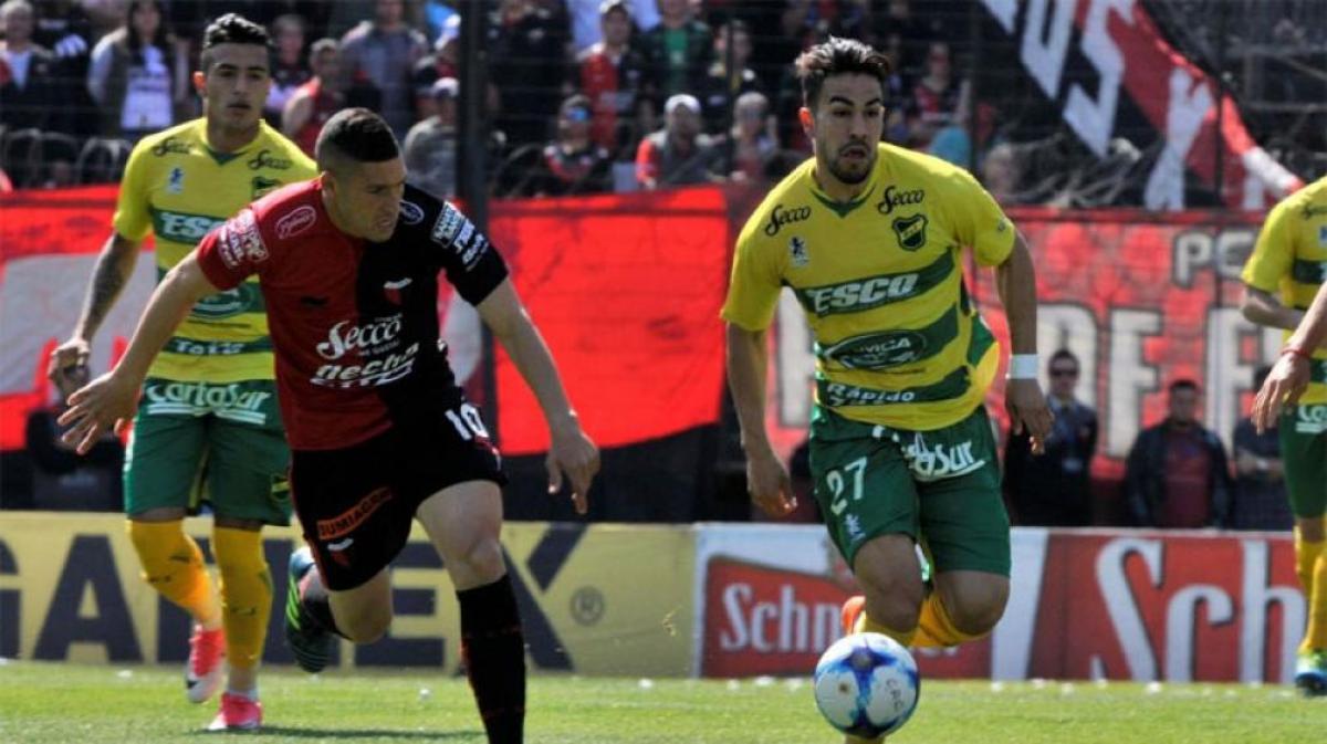 En cruce de equipos con buena racha, Defensa recibe a Colón