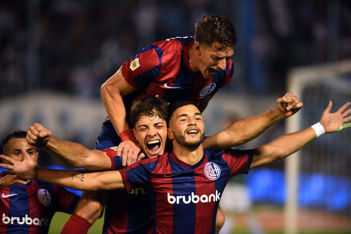 San Lorenzo ganó un escandaloso partido ante Atlético Tucumán con Fernando Espinoza como protagonista