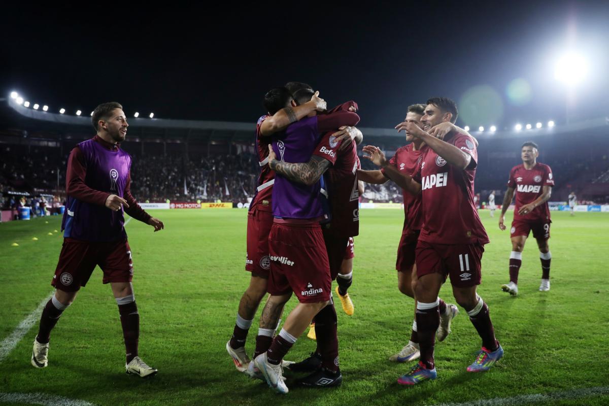 VIDEO | Lanús se olvidó de Boca, sacudió al Vasco y es el primer argentino clasificado