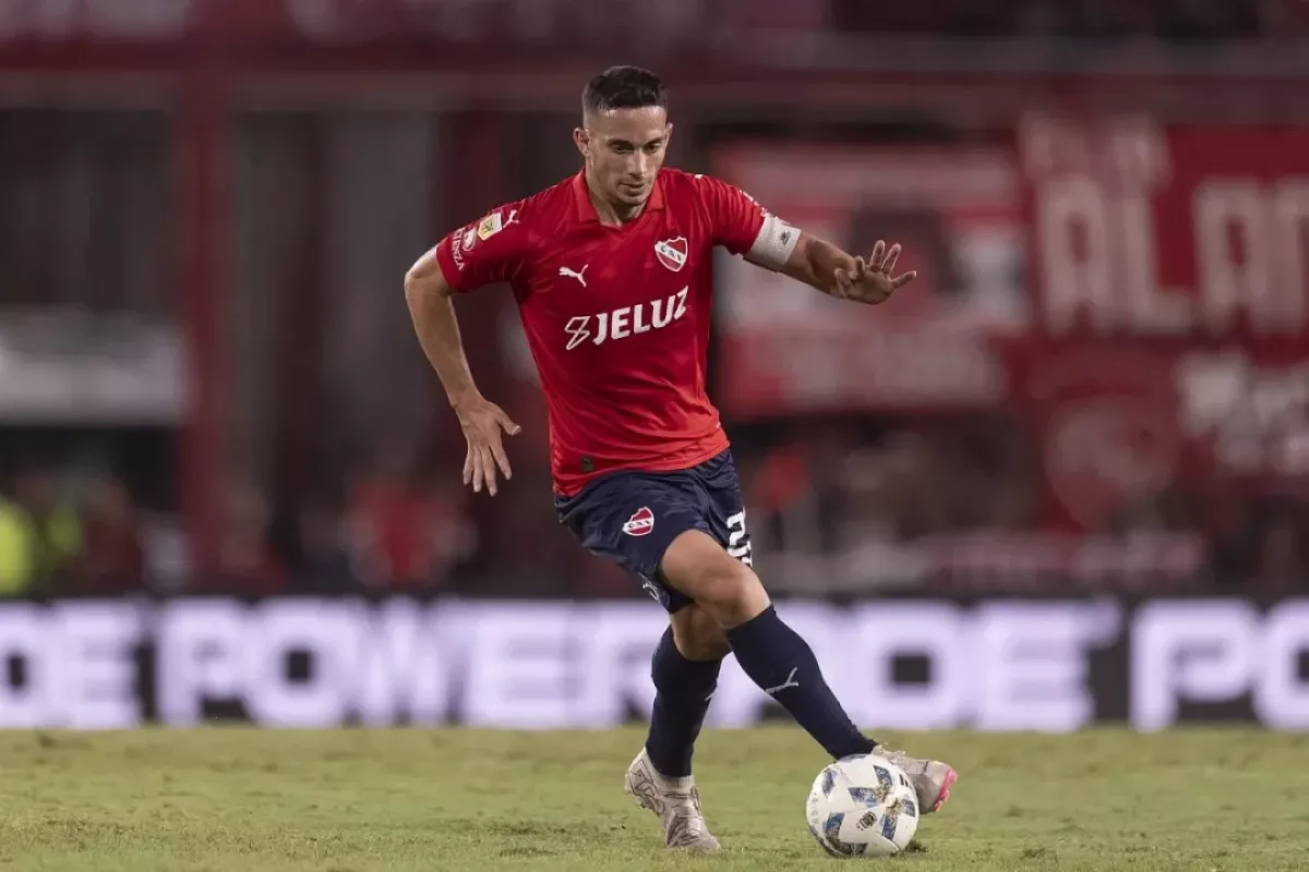 VIDEO | Escándalo: Denuncian a Marcone por pegarle a un hincha que le gritó "Andate de Independiente"