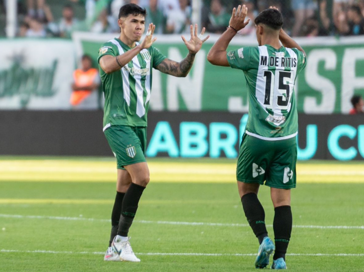 VIDEO | Racing cuidó a todos los titulares para la Copa y perdió con Banfield