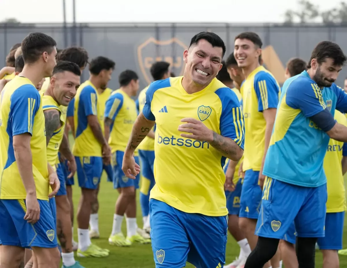 Se fue Medel y Boca liberó dos cupos de extranjero en un día