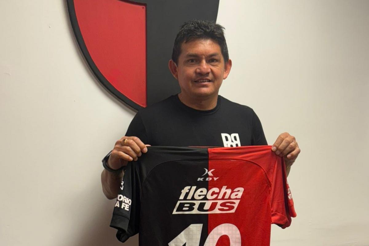 Tras anunciar su retiro a los 40 años, el "Pulga" Rodríguez vuelve a Colón