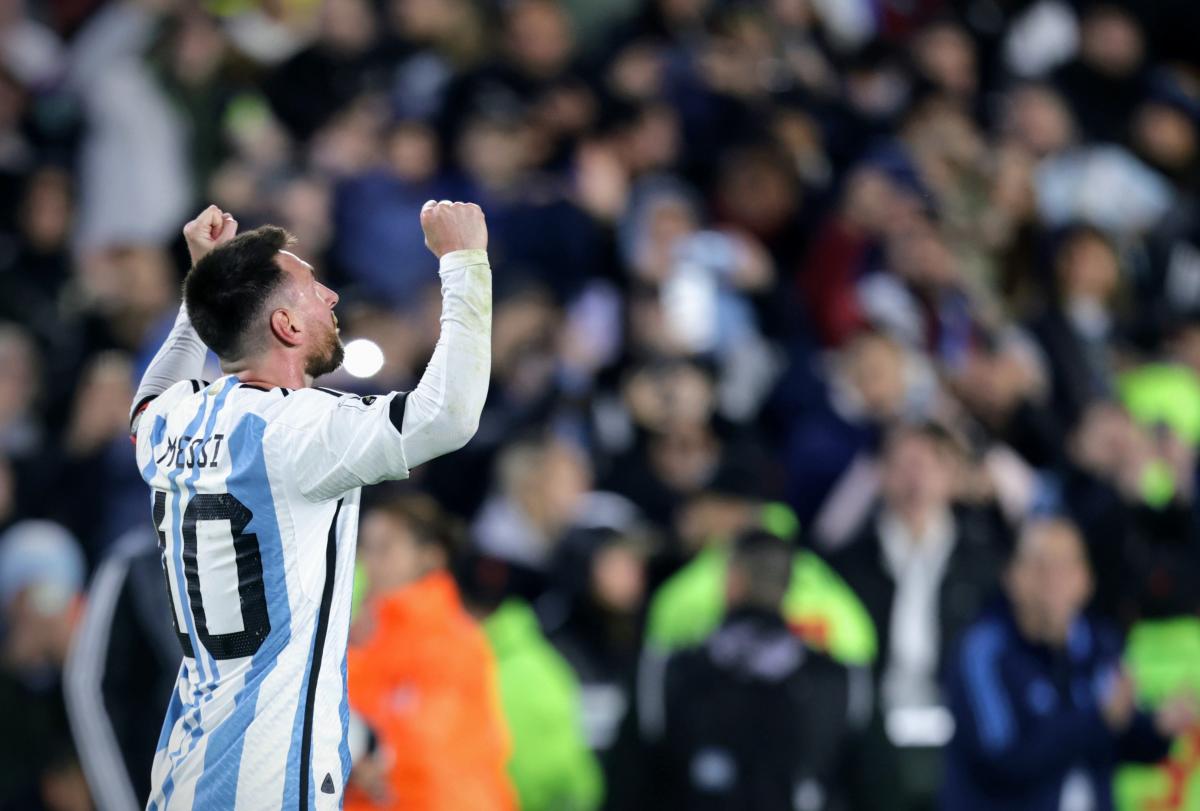 Otra de la Scaloneta: Primera victoria en el debut  ganar un Mundial