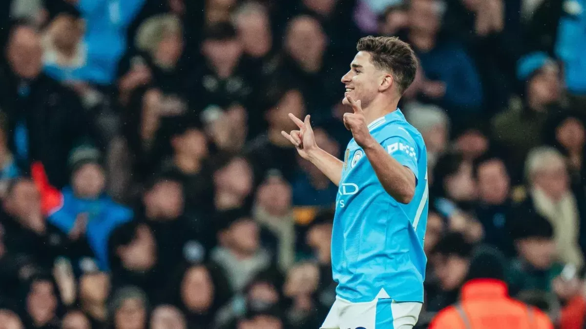 VIDEO | Julián Alvarez sopló las velitas con dos goles para el City escolta