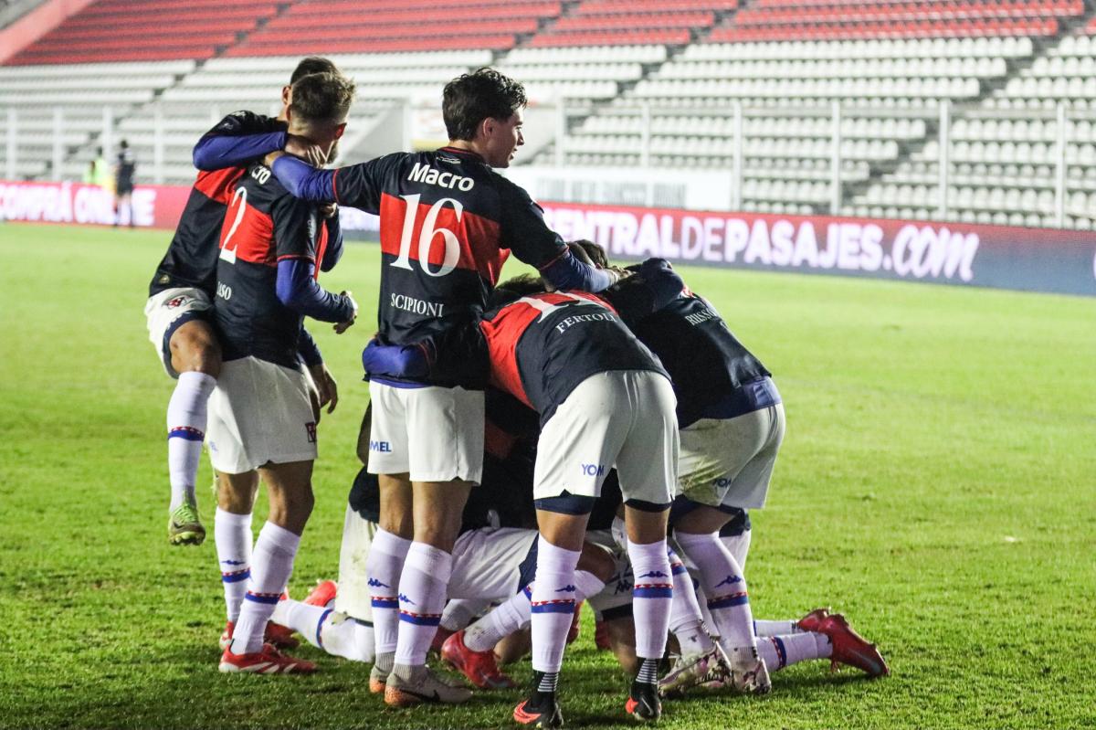 VIDEO | Tigre fue más, sacó a Banfield y está en octavos