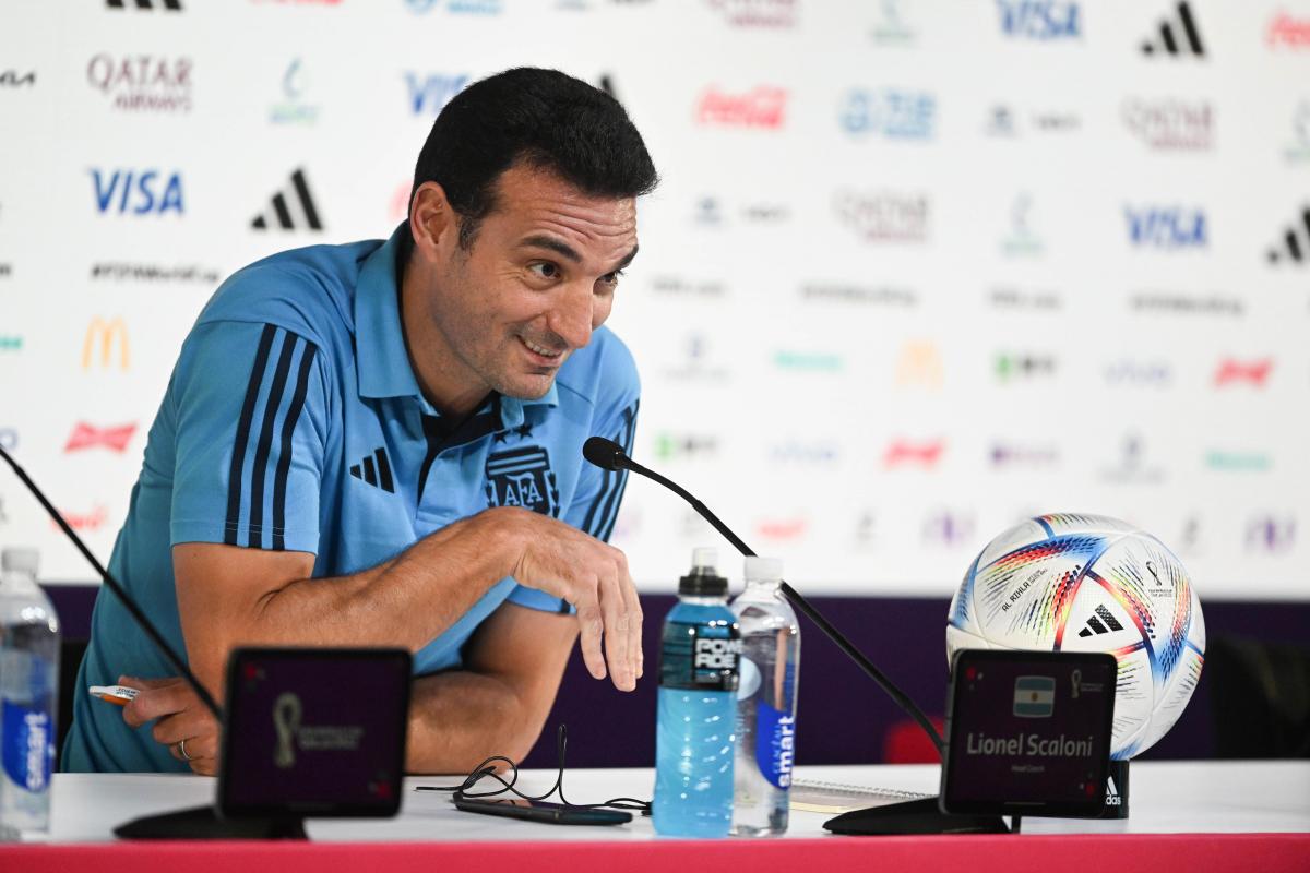 Scaloni no descartó a Di María