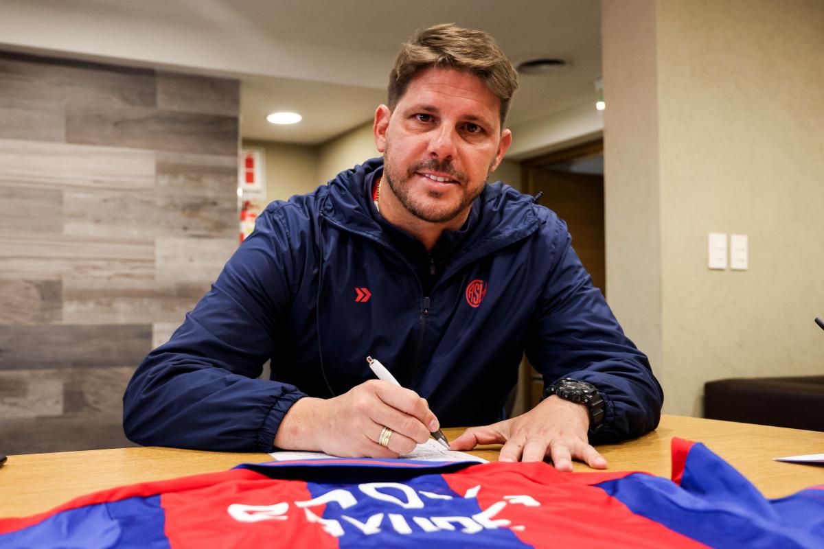 Que Dios lo...: Damián Ayude, nuevo técnico de San Lorenzo