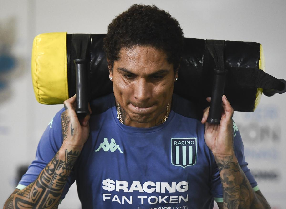 Paolo Guerrero habló en conferencia de prensa como jugador de Racing.