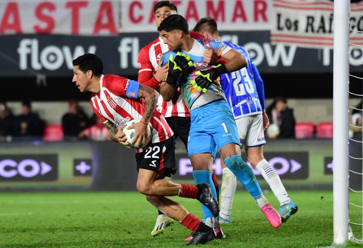 VIDEO | Estudiantes sufrió en La Plata y salvó el empate ante Godoy Cruz