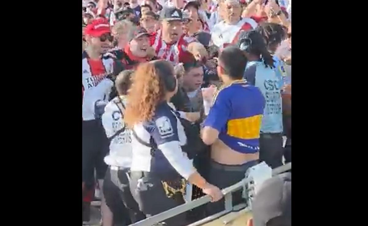 VIDEO | Hinchas de Boca se infiltraron y me metieron entre los de River