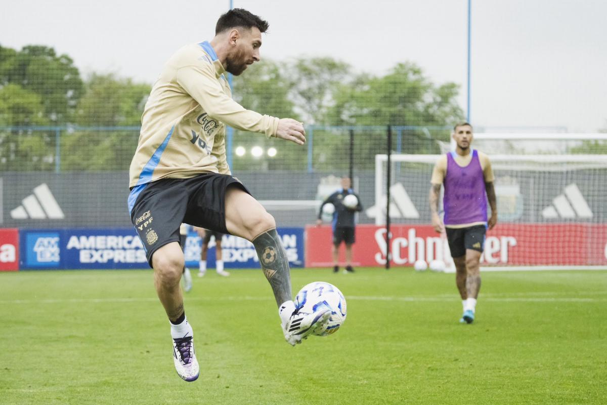 Dos regresos, una confirmación y una duda de Scaloni para el equipo ante Bolivia