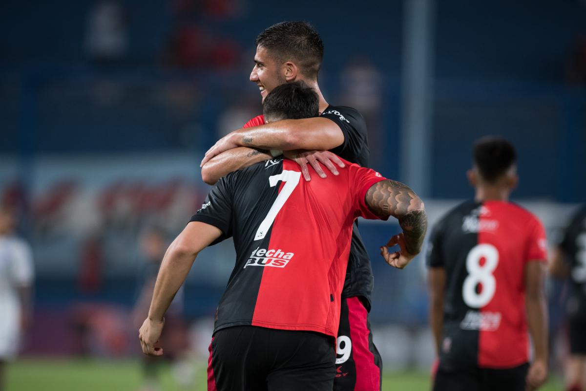 Colón se impuso por penales a Nacional