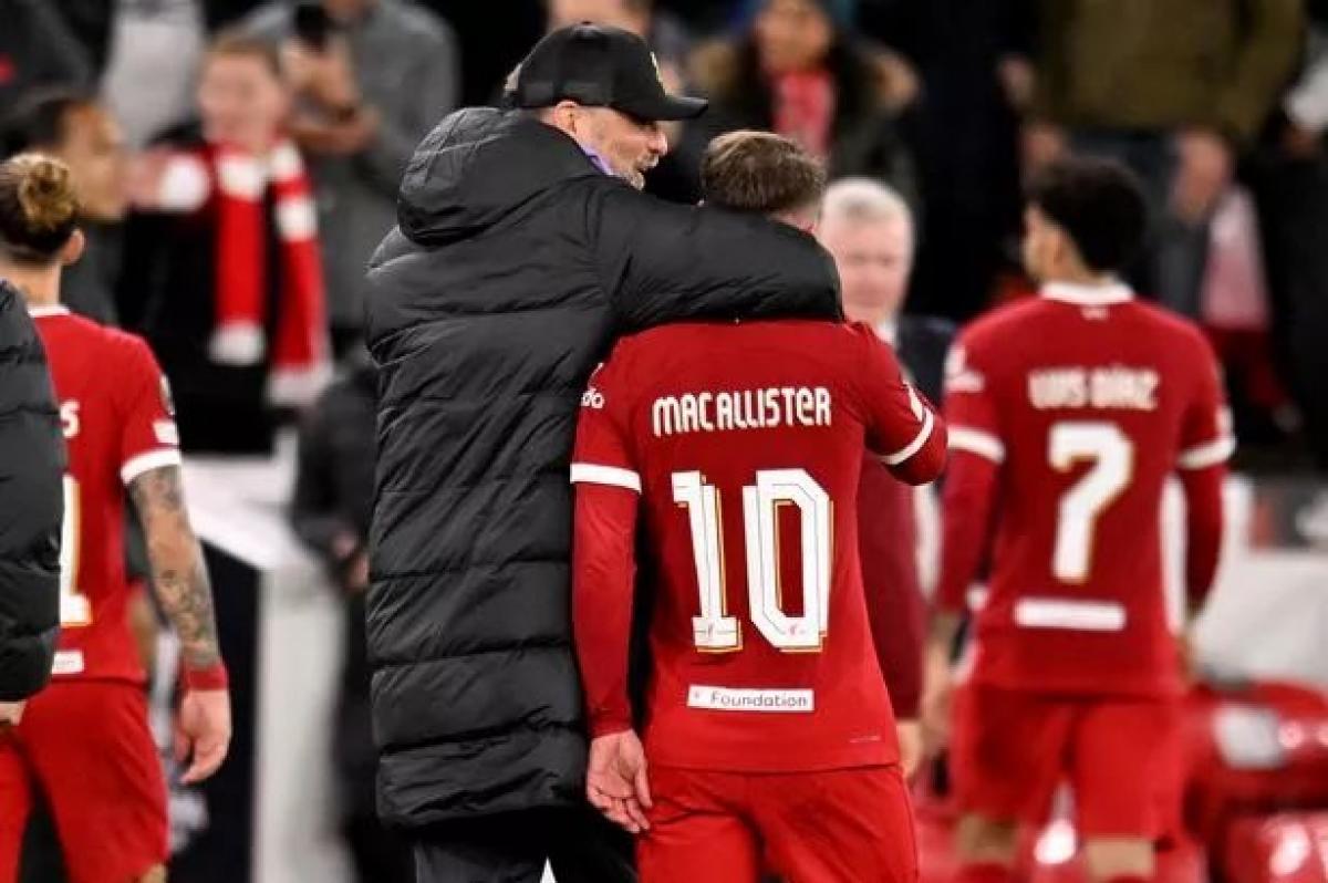 VIDEO | Klopp, "enamorado" de Alexis: "Macca no tiene límites"