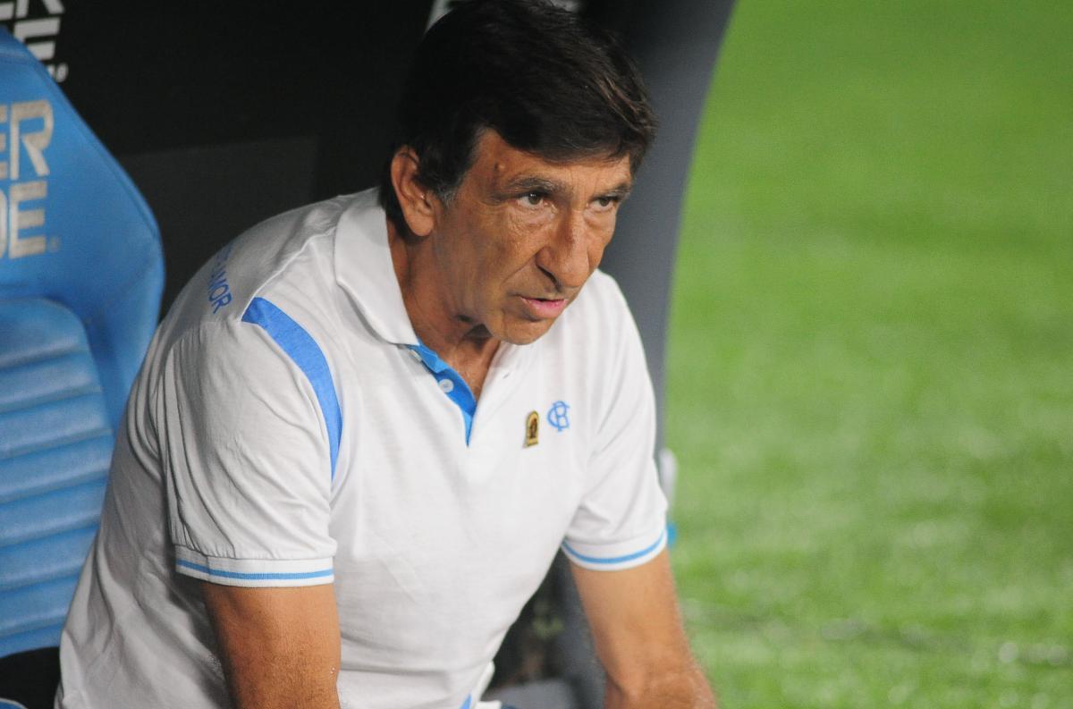Los jugadores de Racing definieron a Costas como un "enfermo, pasional y loco lindo"