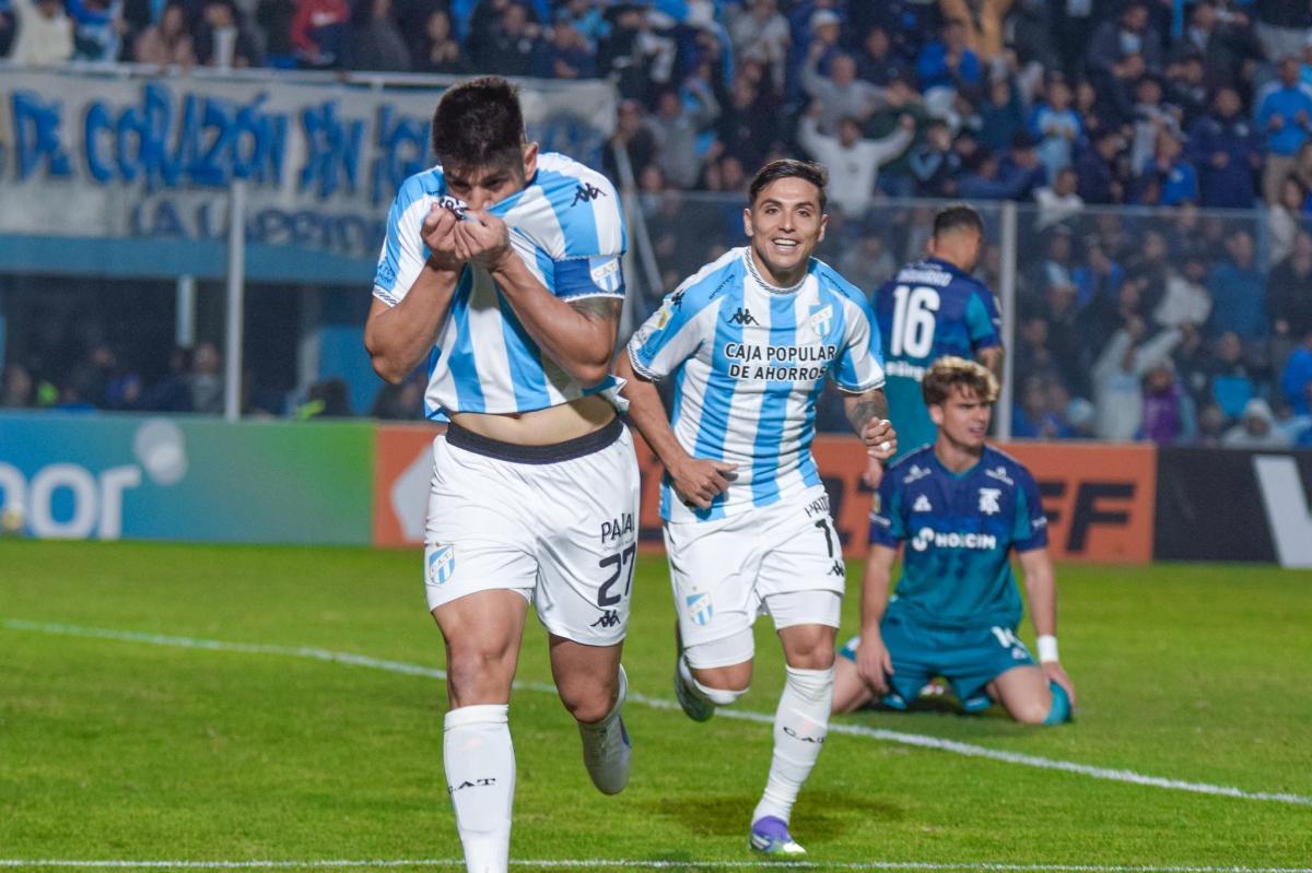 VIDEO | Atlético Tucumán aplastó al Talleres de Tevez, que mira de reojo el descenso