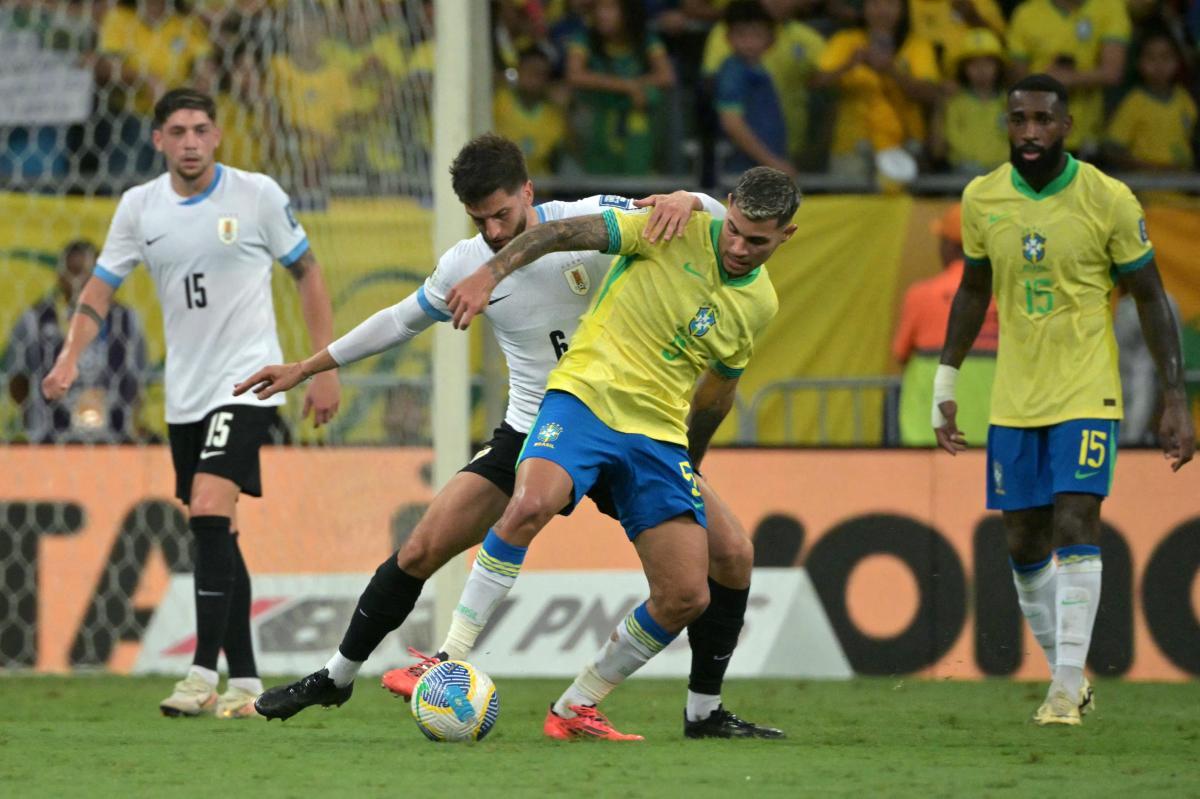 VIDEO | Uruguay sacó un valioso empate en Brasil y termina el año segunda