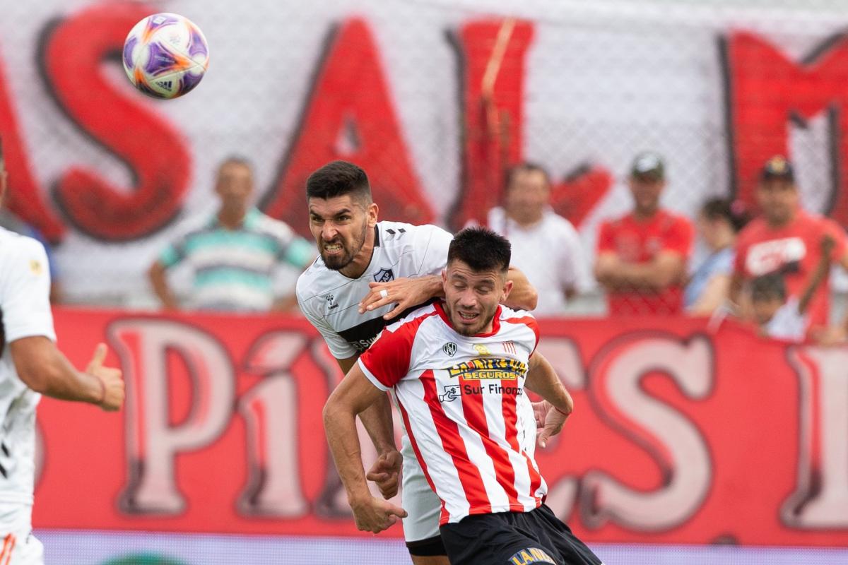 Barracas Central, con un polémico arbitraje de Penel, le ganó a Platense