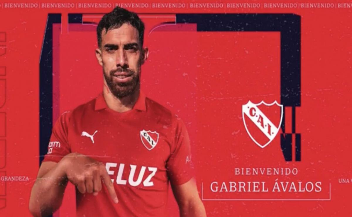 Regalo de Navidad para Tevez y el Rojo: Llega el paraguayo Avalos