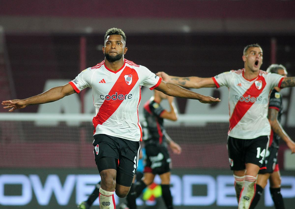 VIDEO | Se destapó River ante Barracas y debutó en la red el pibe Ruberto