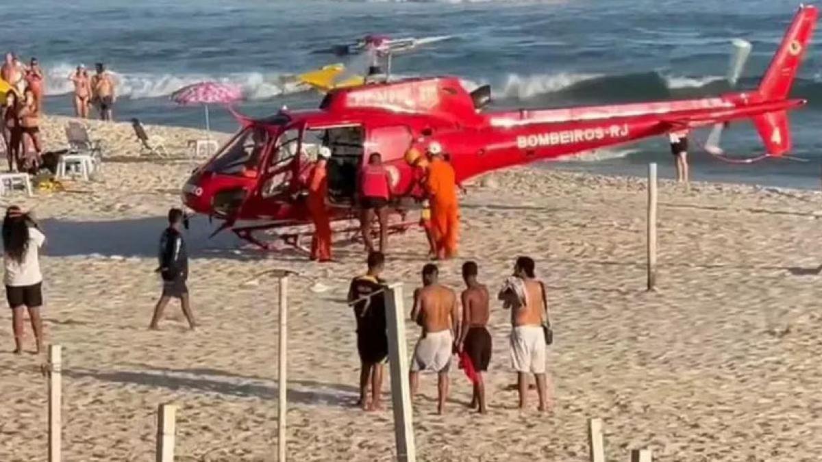 Balean a dos hinchas de Racing en una playa de Brasil para robarles