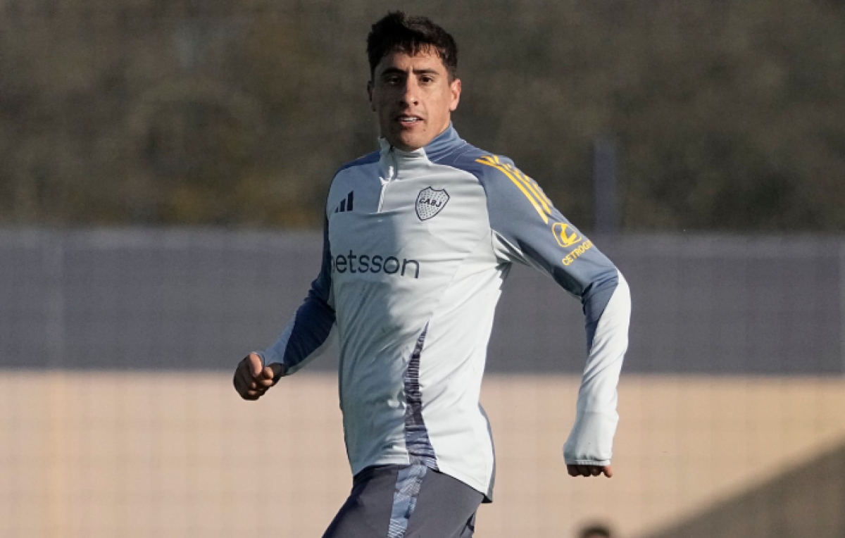 Russo ya dirigió su primera práctica en Boca y pidió refuerzos