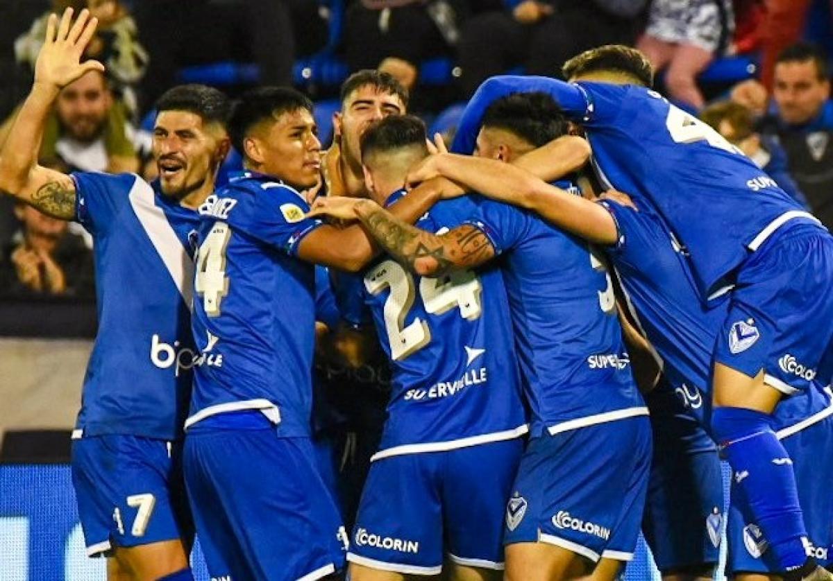 Vélez no supo liquidarlo y se conformó con el empate ante Godoy Cruz