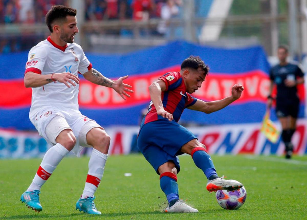 Con grandes expectativas, se juega el clásico entre Huracán y San Lorenzo