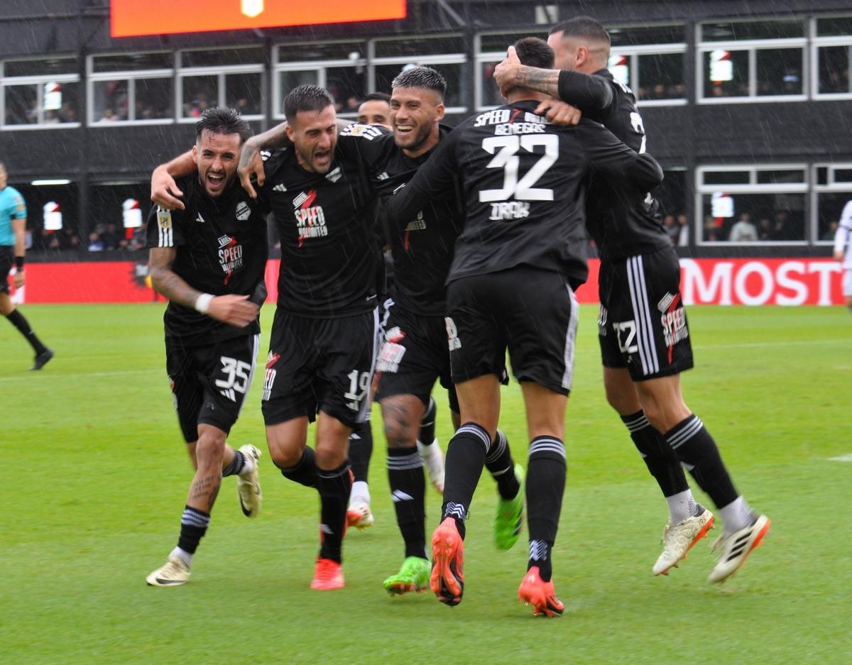 VIDEO | Riestra le ganó a Platense y estiró un invicto mágico como local