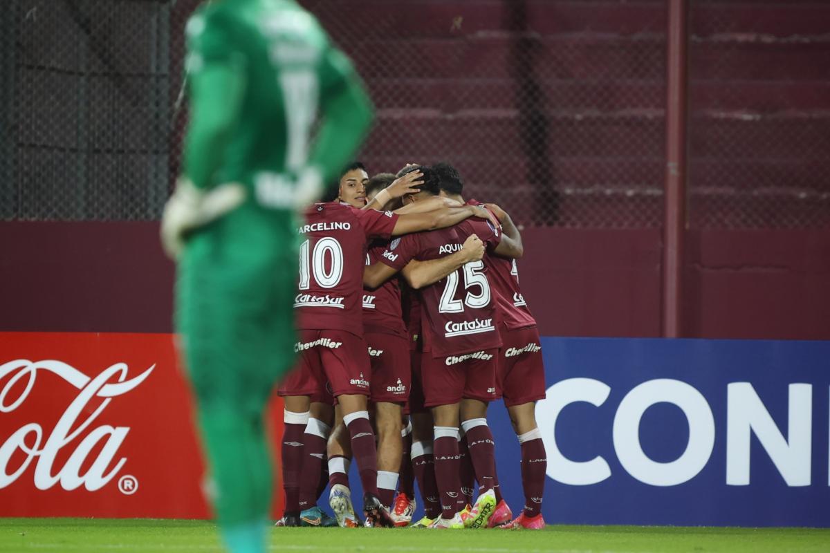 VIDEO | Lanús goleó al Melgar y es líder en su grupo