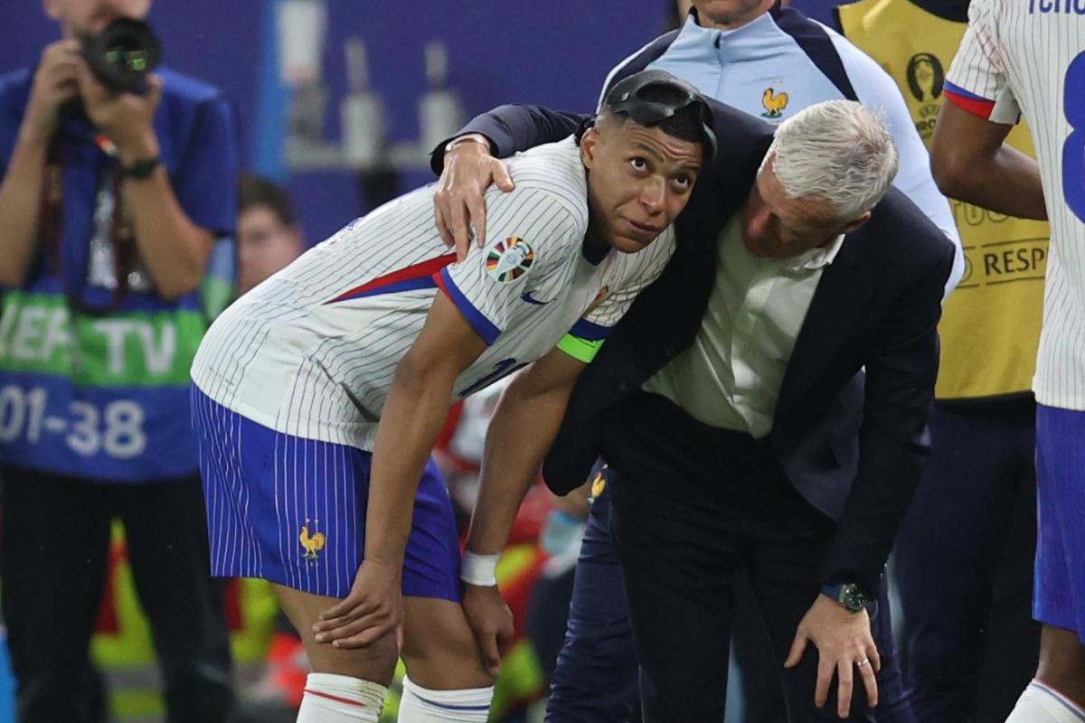 Deschamps se calentó con la prensa ante la insistencia por Mbappé