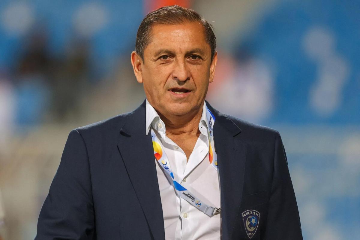 Newell's echó a Larriera y llamó a Ramón Díaz para reemplazarlo