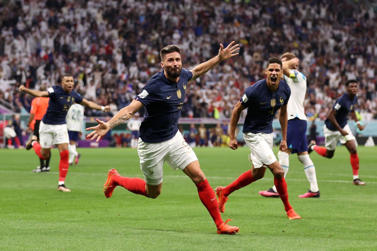 Francia le ganó a Inglaterra y se medirá con Marruecos en las semifinales