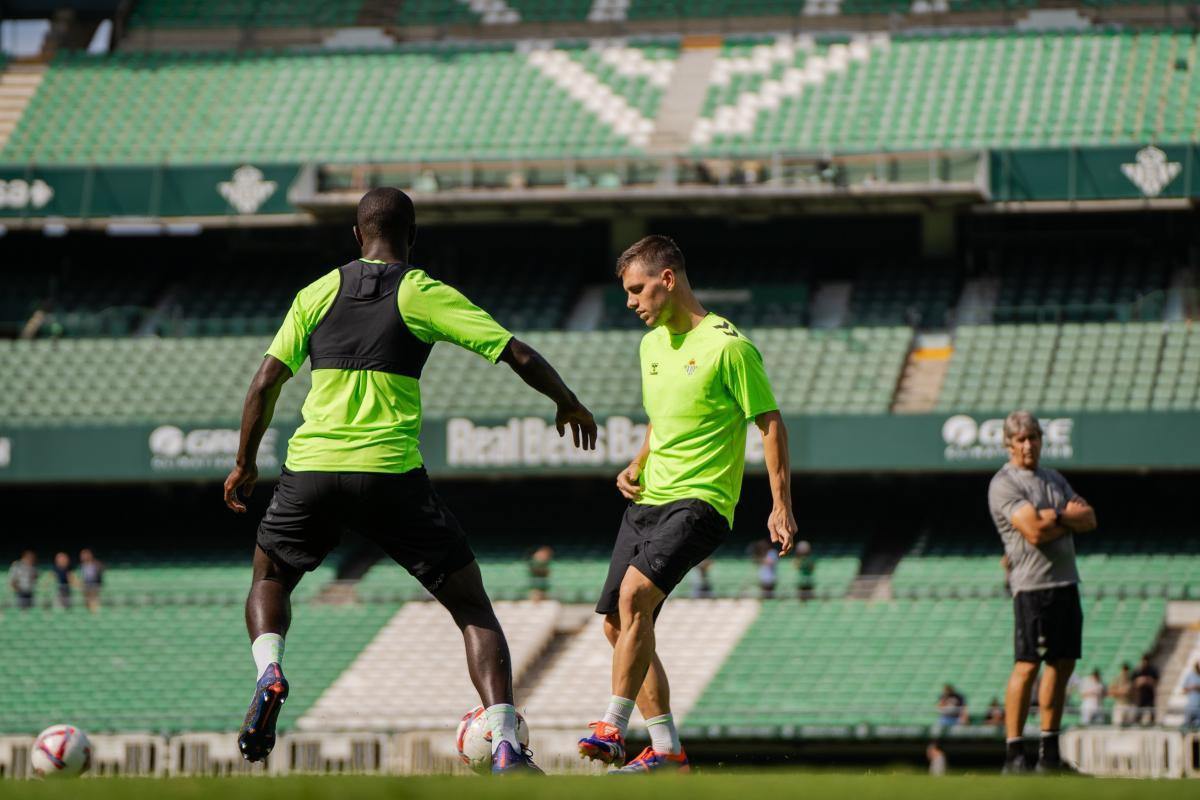 VIDEO | Lo Celso volvió al Betis, tuvo su primera práctica y le hicieron el "pasillo"