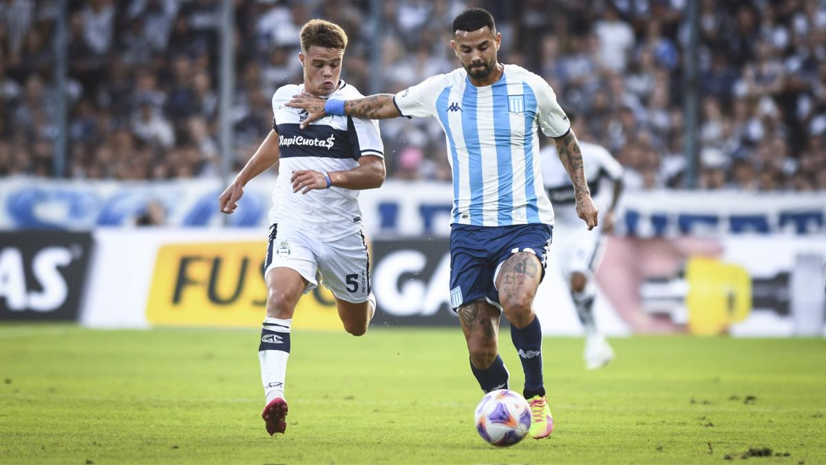 Cardona sufrió una lesión en el tobillo derecho y se perderá el clásico de Racing ante Independiente