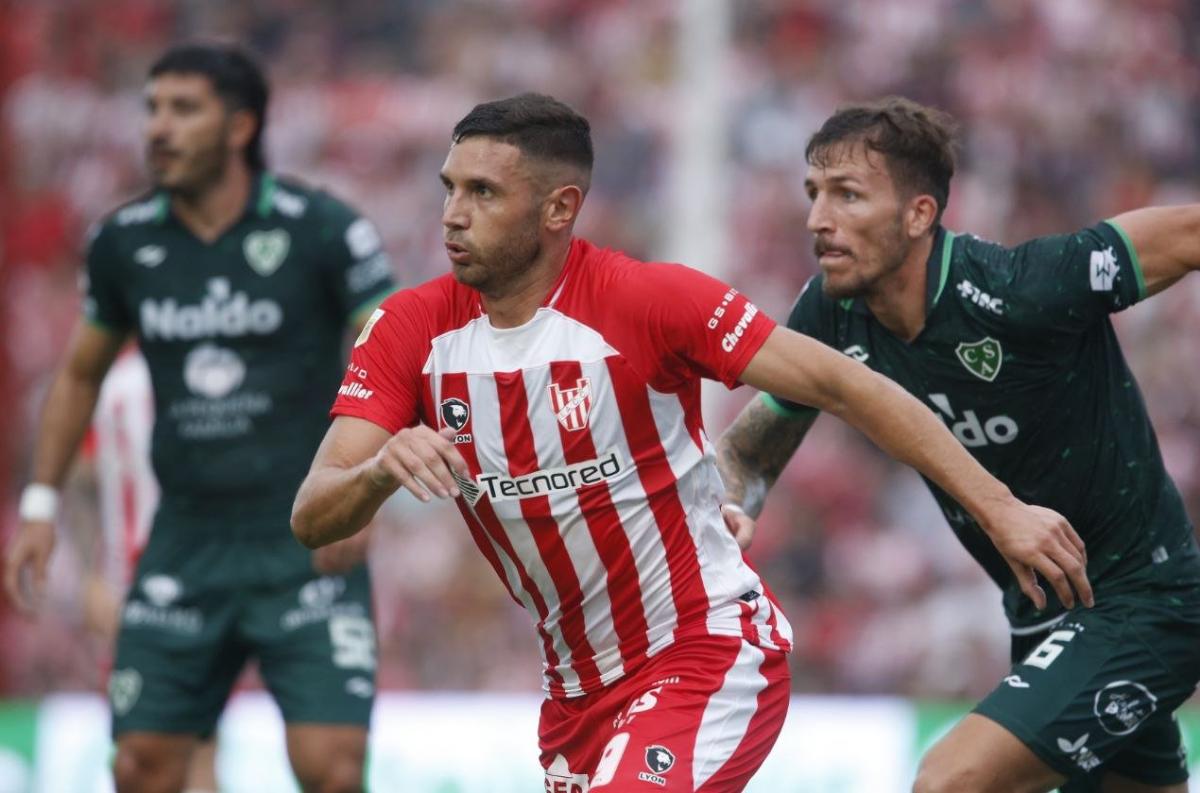 Instituto y Sarmiento empataron en un partido con pocas situaciones