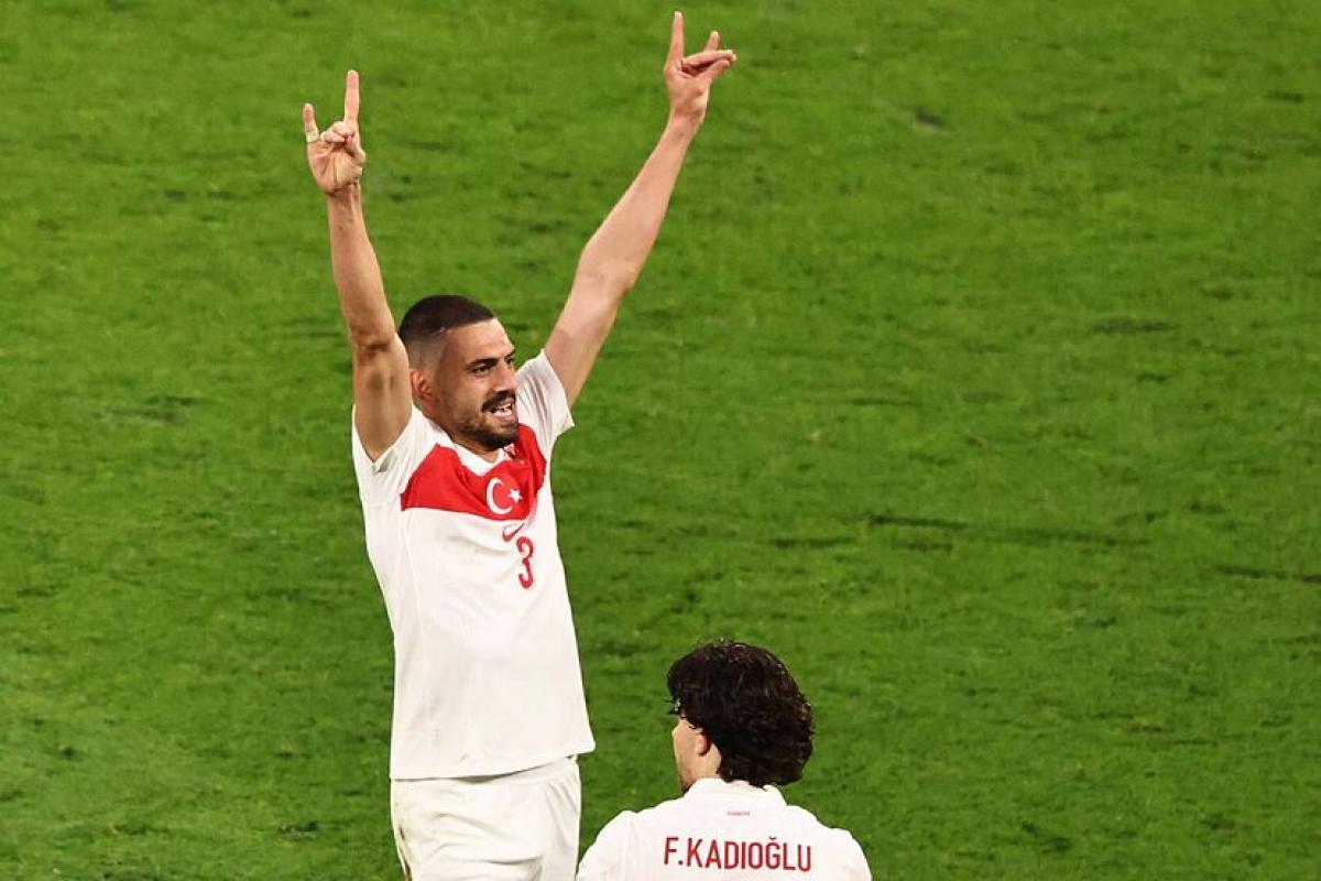 Escándalo diplomático entre Turquía y Alemania por polémico festejo del turco Merih Demiral