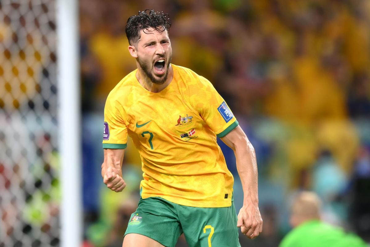 Australia dio el golpe y echó a Dinamarca