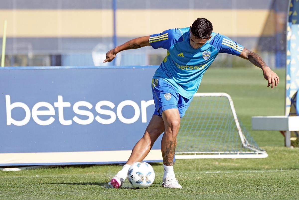 Se encienden las alarmas en Boca: "Equi" Fernández no terminó el entrenamiento