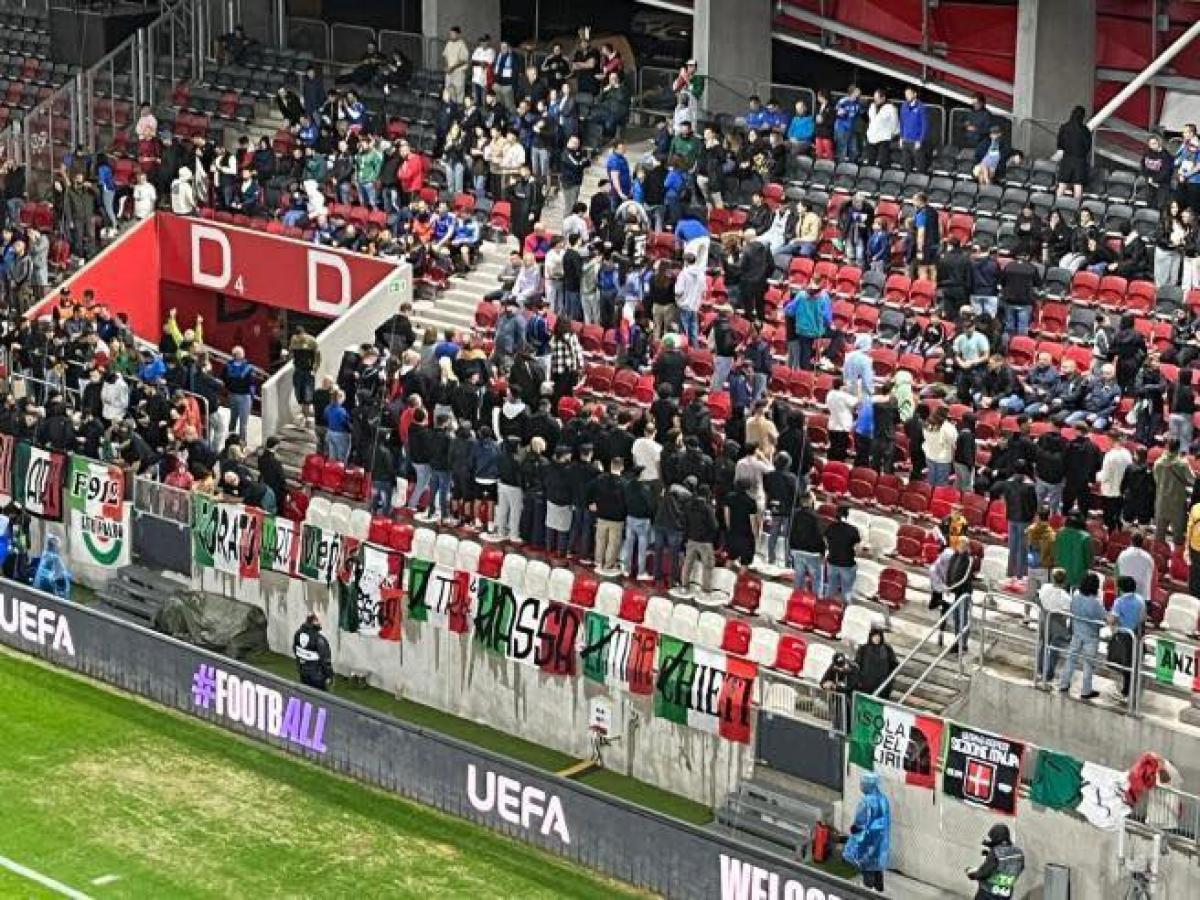 Polémica por hinchas italianos que le dieron la espalda al himno de Israel