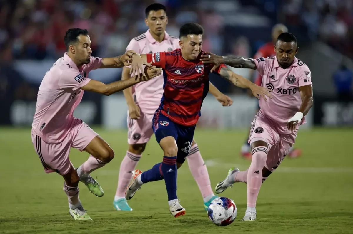 Alan Velasco renueva en Dallas y se esfuma un refuerzo para Boca