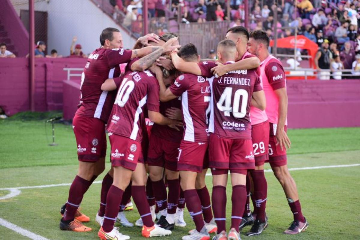 Lanús pisa fuerte: goleo a Central y sigue siendo el único puntero