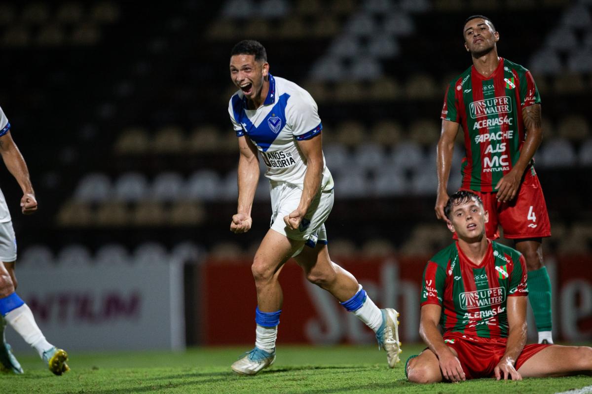 VIDEO | Vélez se sacó de encima a Sportivo Las Parejas con Centurión en el banco