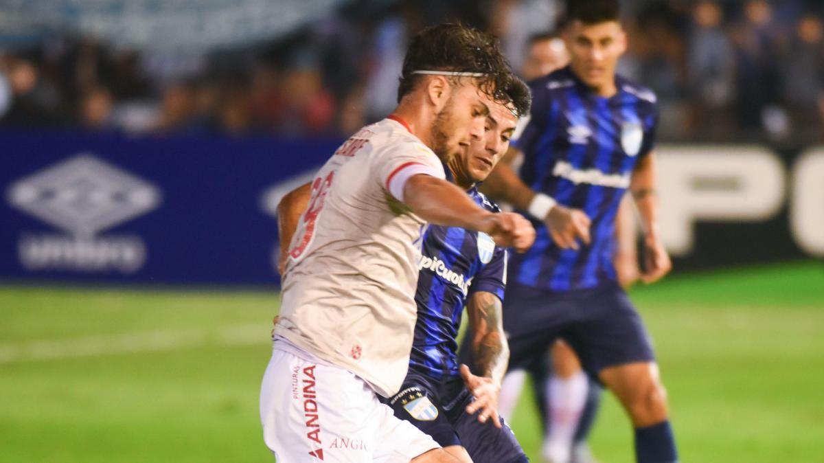 Argentinos Juniors le ganó claramente a Atlético Tucumán como visitante por Liga Profesional